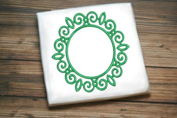 Gilded Garden Wreath Frame: A Business Design Review